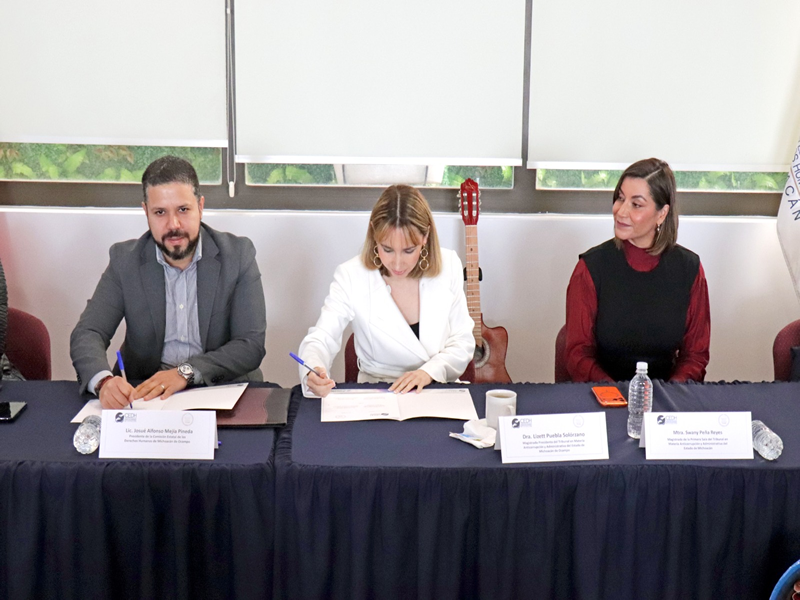 Firma Tribunal Anticorrupción convenio con la CEDH